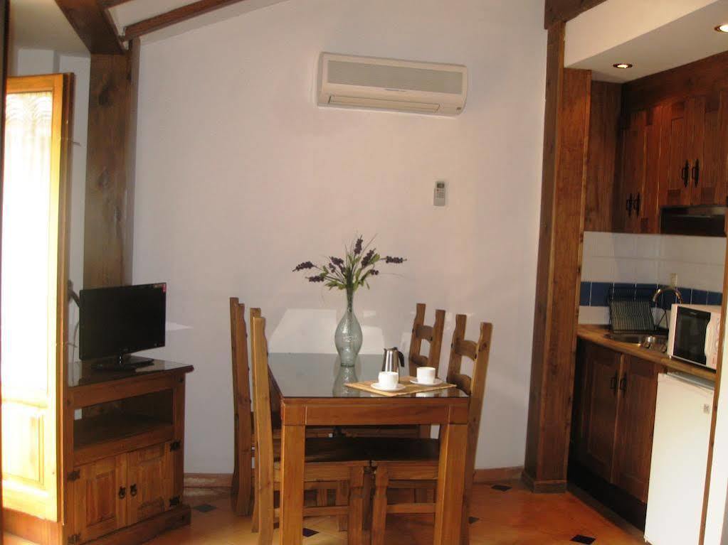 Apartamentos Santa Ana Гранада Экстерьер фото
